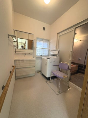 【脱衣所】 | 中古一戸建　高知市春野町南ケ丘６丁目