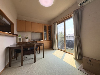 【居間・リビング】 | 中古一戸建　高知市春野町南ケ丘６丁目