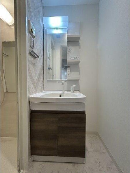 S-RESIDENCE神沢affordの洗面所