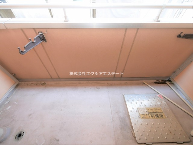 あべの恵寿ビルのバルコニー