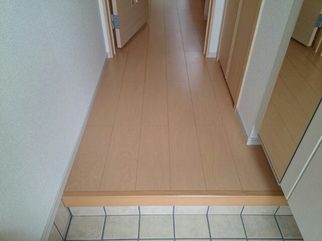 アンジュールの玄関