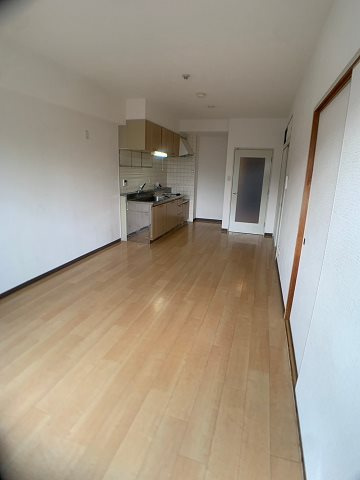 フロール園田の居間・リビング