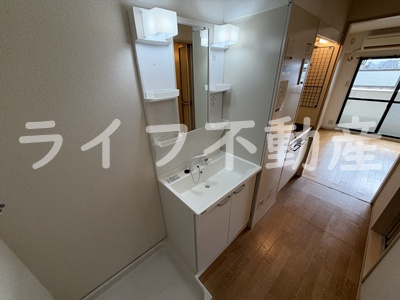 ジュネス高井田の独立洗面台|独立洗面台です
