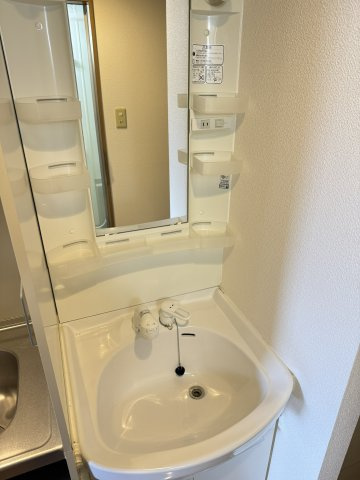 ソレアード広野の洗面所