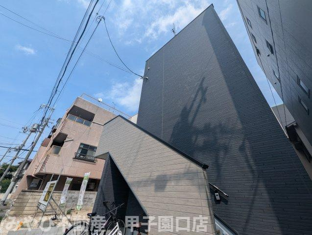 maison de aurore西宮の外観