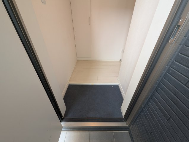 maison de aurore西宮の玄関