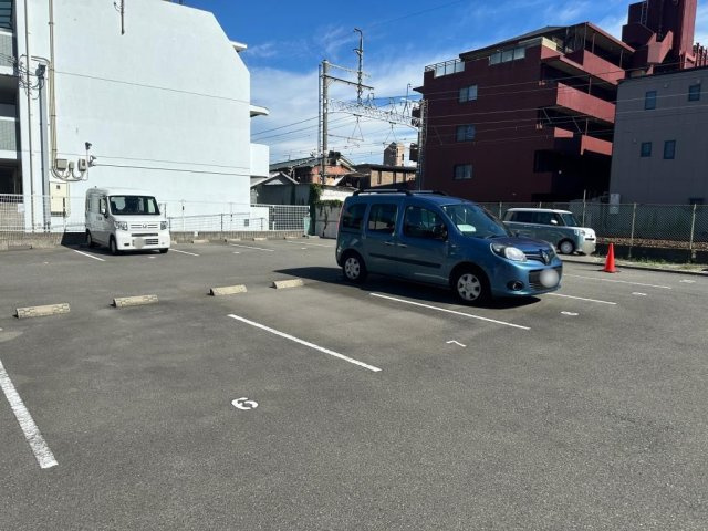 カーサミソノの駐車場