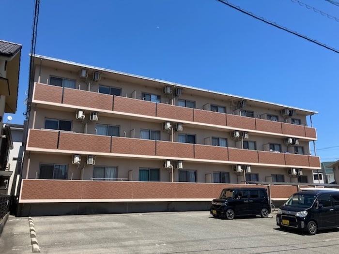 ラール古新開の外観