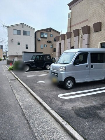 プロムナードの駐車場|カースペースがあります