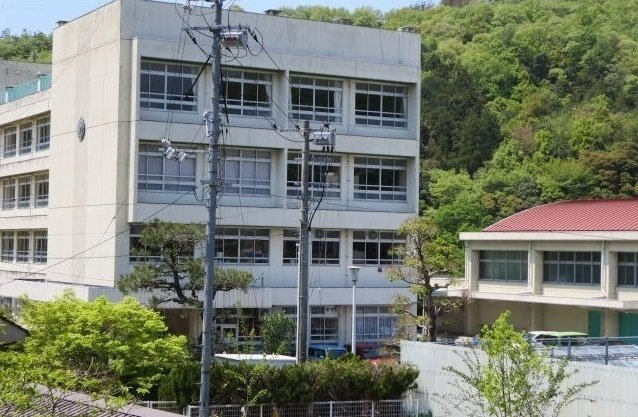 セレーノ　Ｊの周辺|狩小川保小学校まで1500m