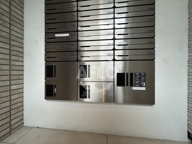 シャーメゾンshin-osaka westのその他|宅配ボックス