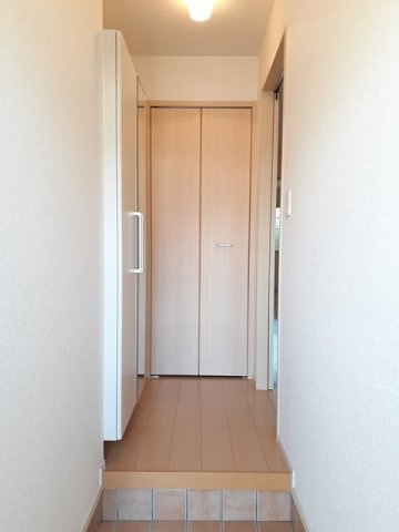 セレノひばりが丘Ⅰの玄関