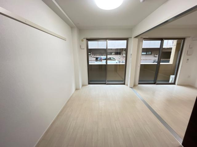クレール矢賀駅前の内装|洋室