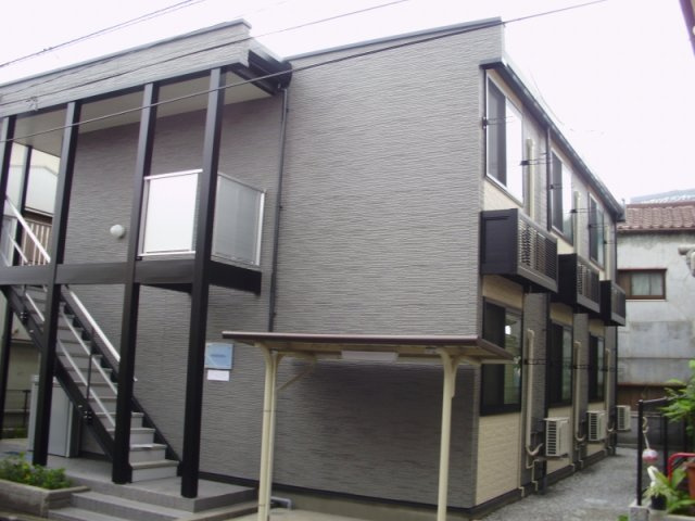 レオパレスＫＡＫＩＺＡＷＡの外観