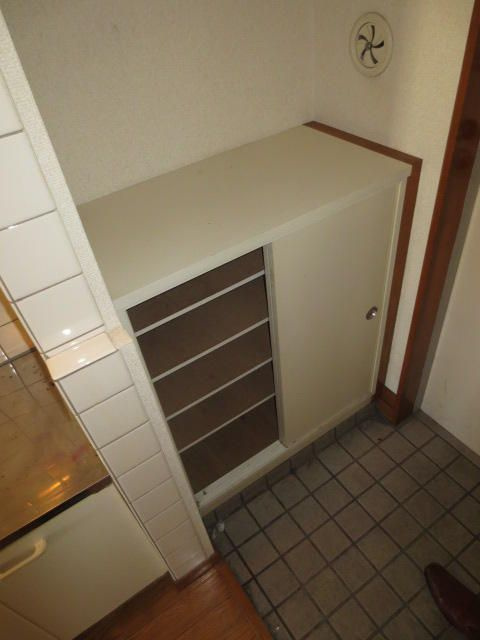 日吉台ハウスの玄関