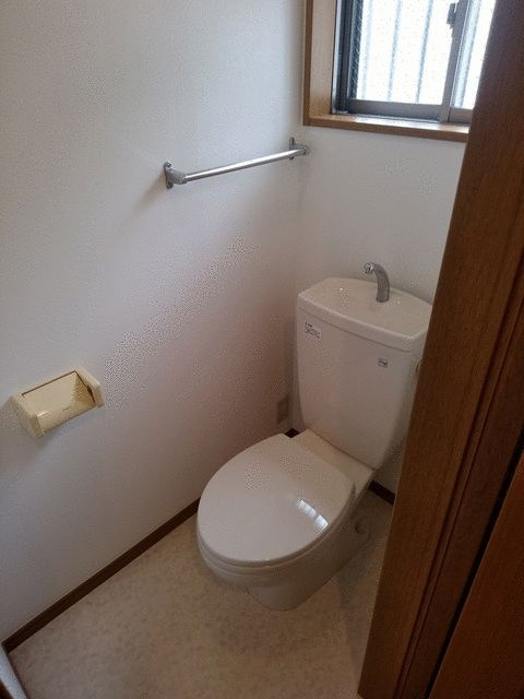 プロムナード生麦Ｃ棟のトイレ