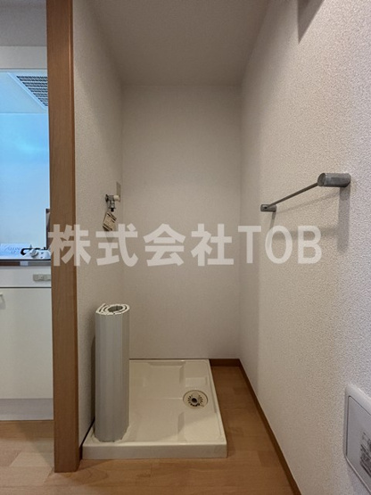 【その他】 | メゾン・ド・ダダ | 洗濯機置場※別号室参考写真※