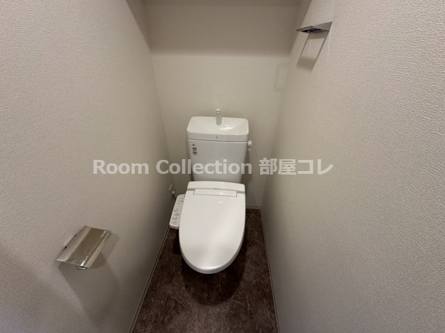 プレサンスTHE新栄のトイレ|※同物件他部屋写真
反転、色違いの場合有
現況優先