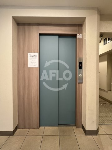 新大阪和光の内装|エレベーター
