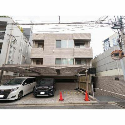 ローゼンハイツ西麻布の駐車場