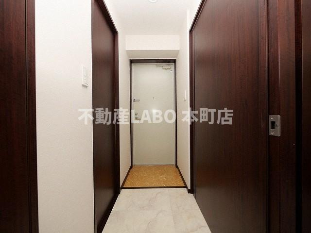 アクエルド新町の玄関