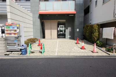 【エントランス】 | ルクレ難波