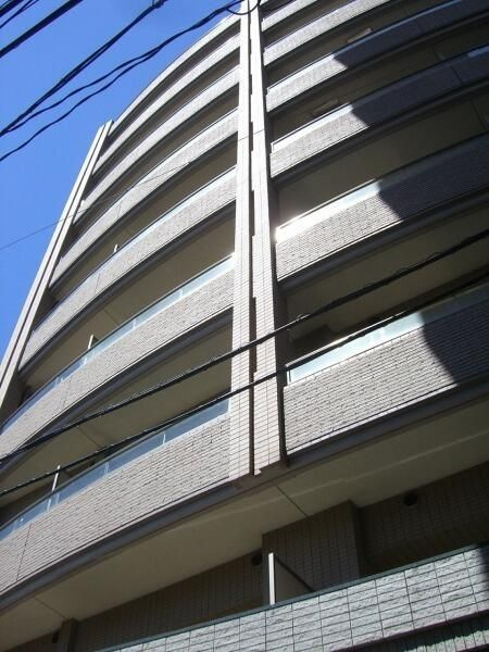 フラットパル山王の外観
