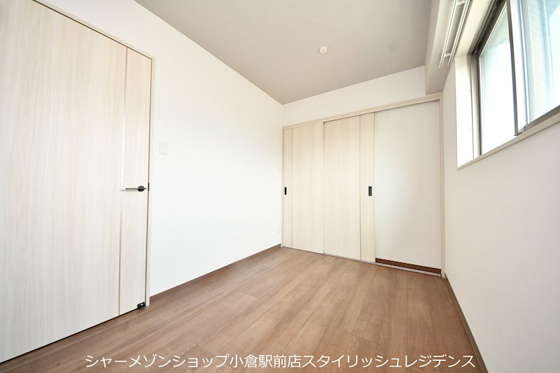 アースコートY`ｓシティ片野新町の寝室