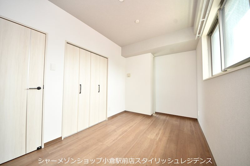 アースコートY`ｓシティ片野新町の寝室