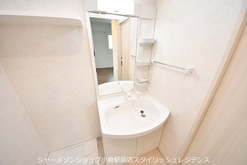アースコートY`ｓシティ片野新町の洗面所