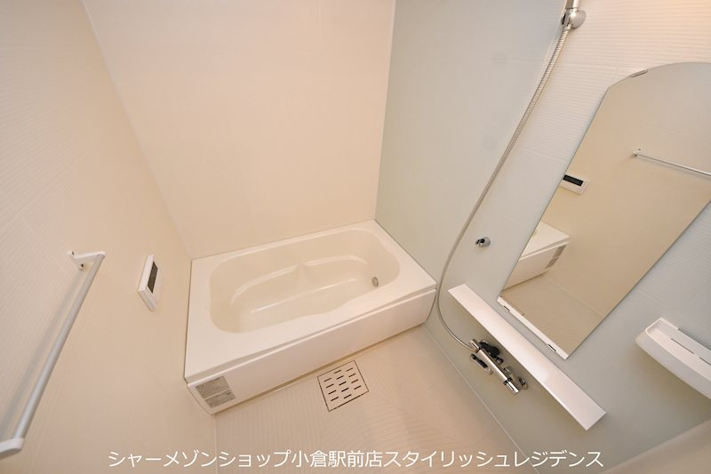 アースコートY`ｓシティ片野新町の浴室