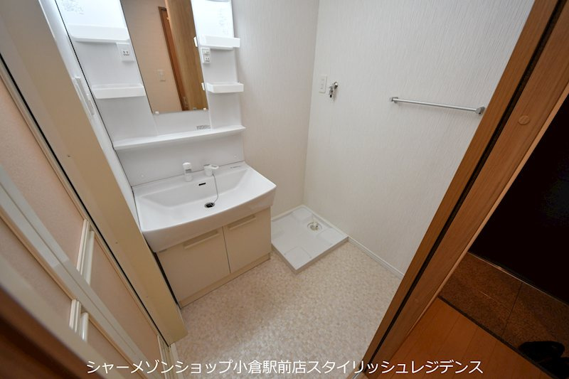 アルゴ南小倉の洗面所
