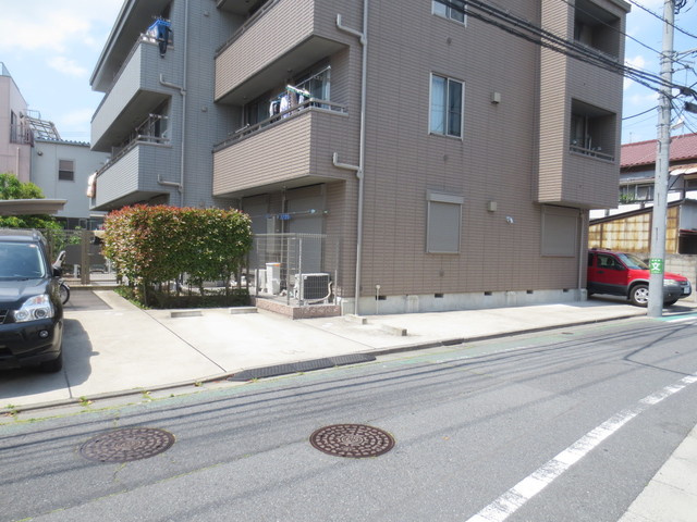 ボヌール舎人の駐車場|☆敷地内駐車場☆※現在満車