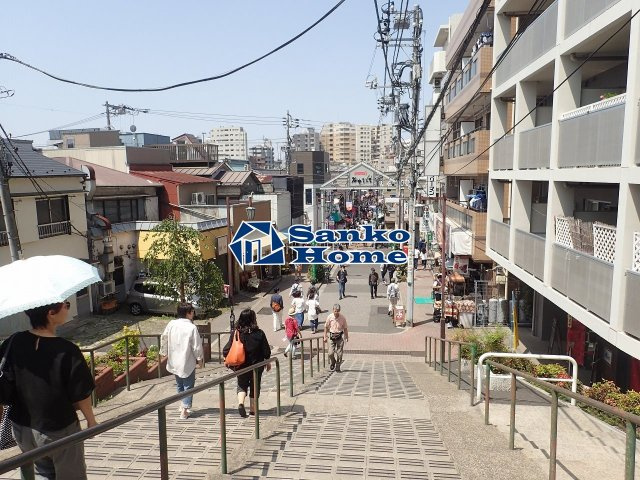 プリメーラの周辺