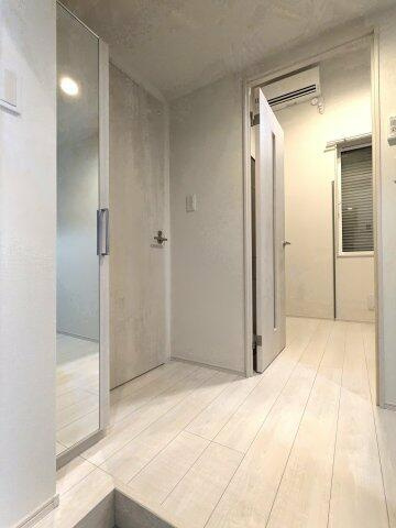 ハーモニーテラス亀有Ⅲの玄関|別部屋参考写真
