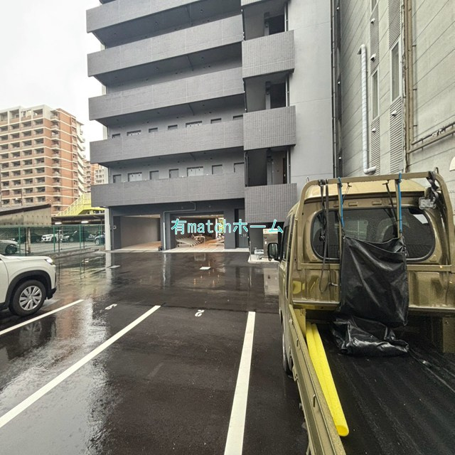 メイクス大阪鶴見の駐車場