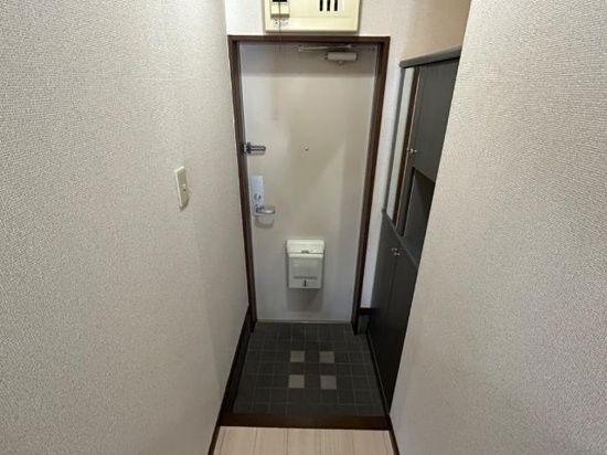 メゾンジョリエ　　刈谷市近郊の賃貸はクラスホーム刈谷店の玄関