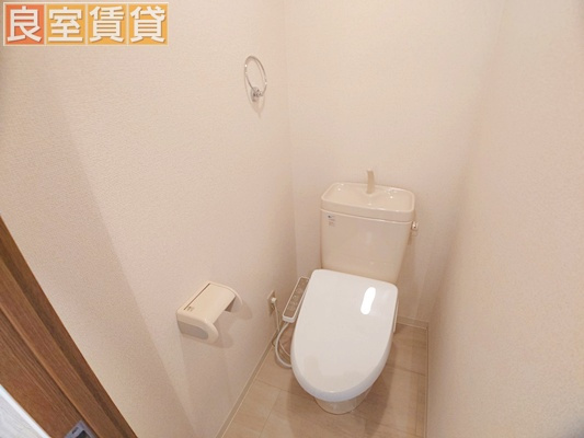 【トイレ】 | マルシェ小島 | ※写真は同物件の別部屋のものを流用しております。現状を優先します。