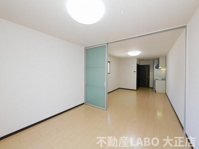 フジパレスなんばWESTの洋室