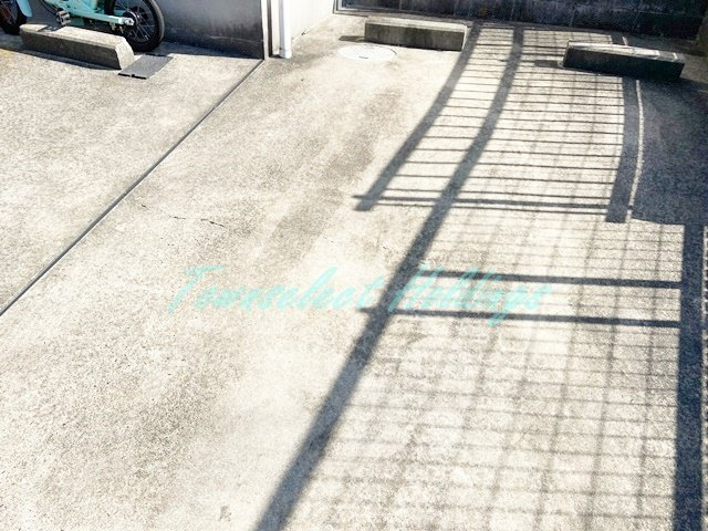 鎌倉市西御門２丁目のテラスのエントランス