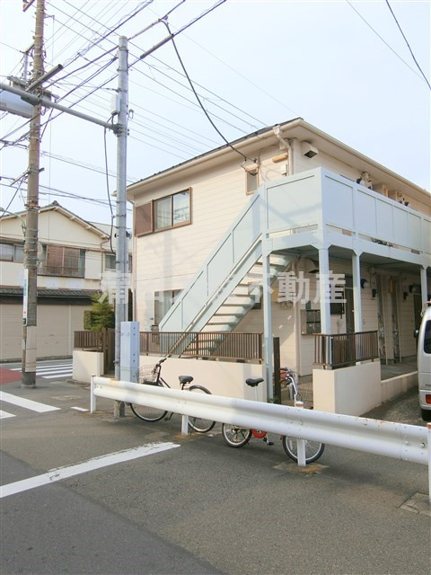 平井ハイツの外観