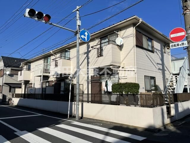 平井ハイツの外観|1990年10月築　木造地上2階建て総戸数8戸の人気賃貸アパート　東京都大田区新蒲田3丁目　JR京浜東北線蒲田駅徒歩15分　東急多摩川線矢口渡駅徒歩11分、池上線蓮沼駅徒歩11分