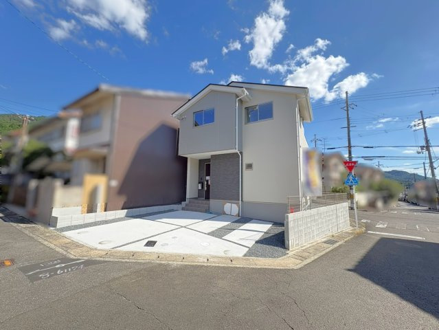 ◆３方角地につき陽当たり良好４ＬＤＫ◆並列駐車２台可◆子育て環境良好◆伏見区醍醐柿原町