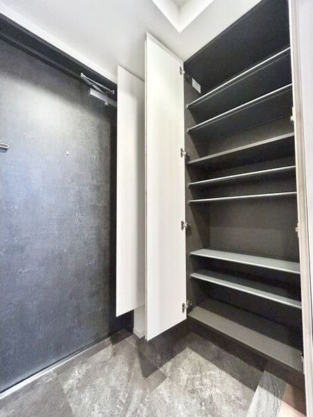 S-RESIDENCE千種belvia TOWER(べルヴィアタワー)の玄関
