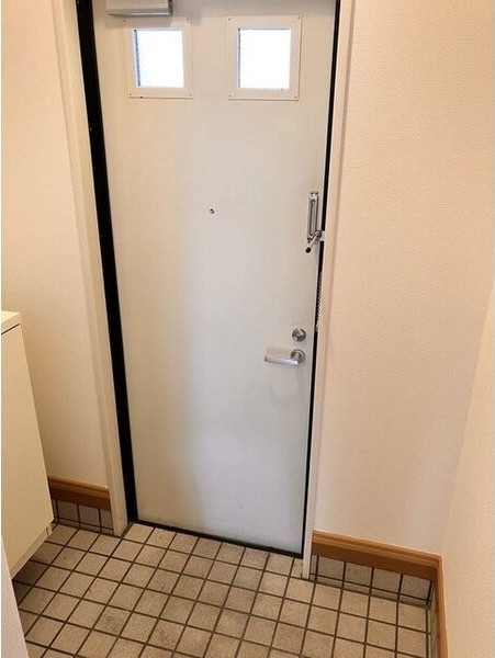 メゾンアモールの玄関