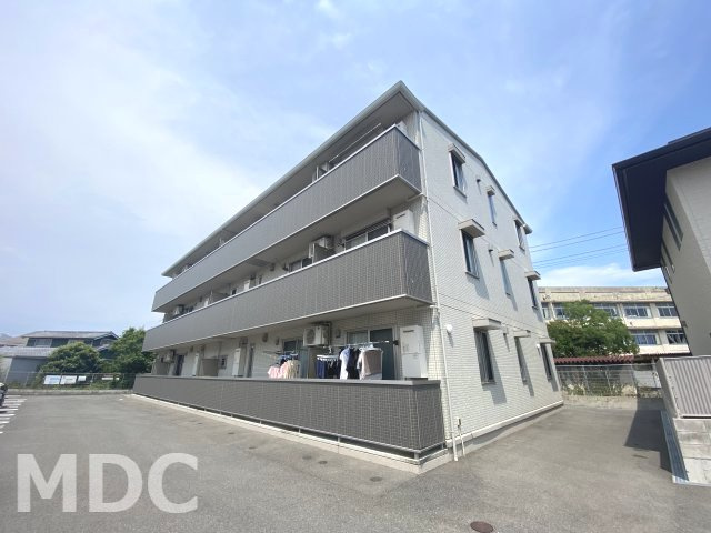 ハコマルシェの駐車場
