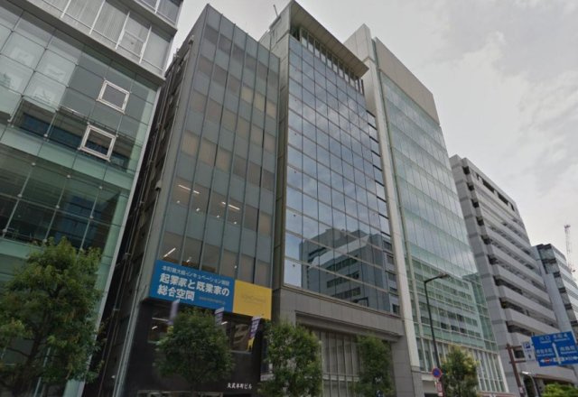 大阪市中央区本町１丁目の事務所の外観