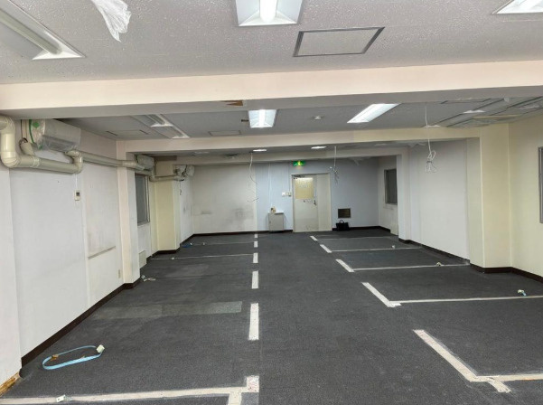 大阪市中央区本町１丁目の事務所の内装