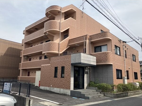 プリミエール荒井の外観