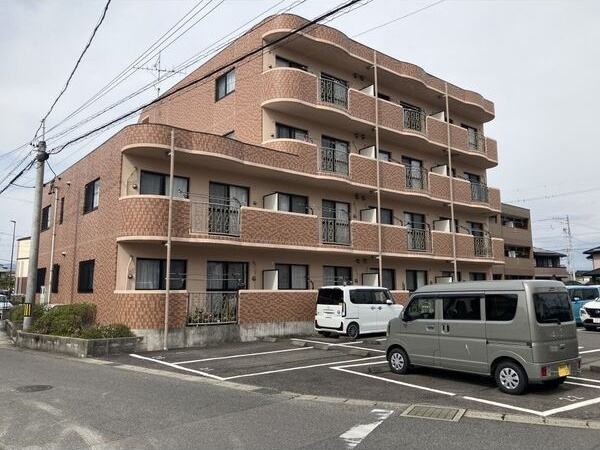 プリミエール荒井の外観